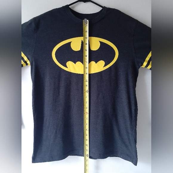 Batman men's black/gray long sleeve graphic t-shirt size M - Picture 7 of 10
